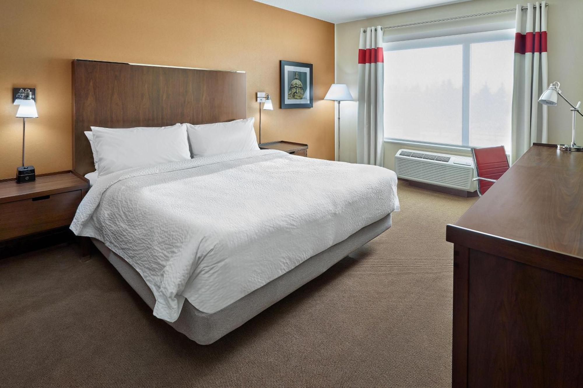 Four Points By Sheraton Edmonton West Екстер'єр фото