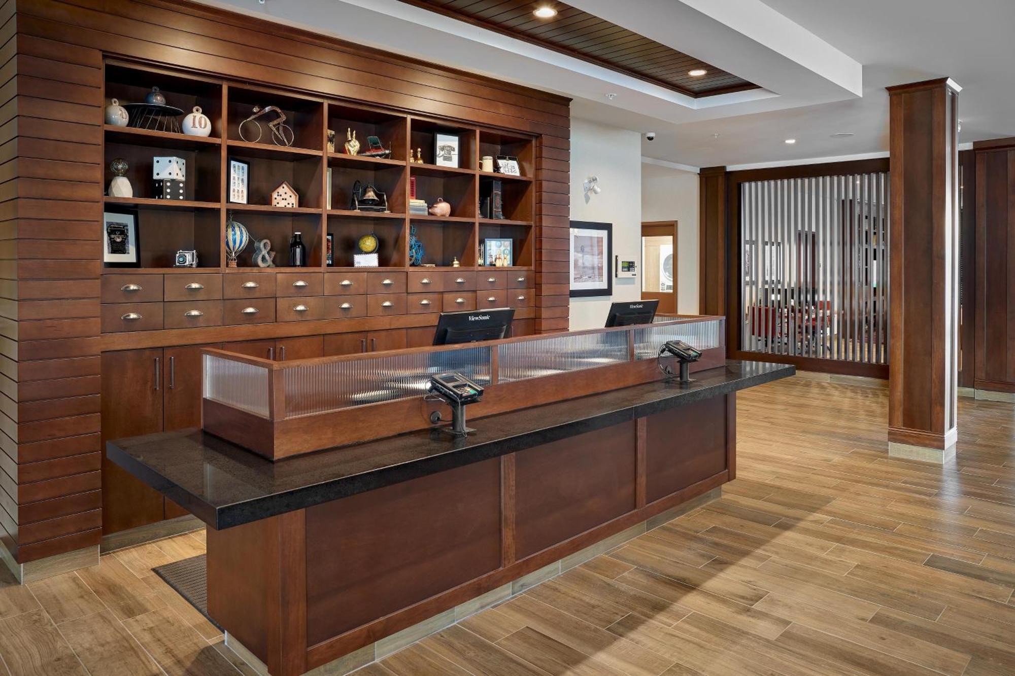 Four Points By Sheraton Edmonton West Екстер'єр фото